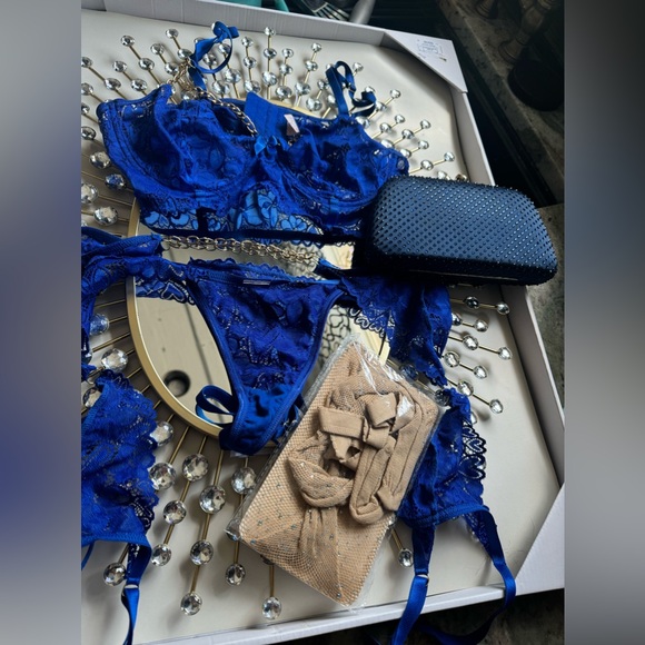 Royal blue with gold chain detail Floral Lace Underwire Garter Lingerie Set - Picture 7 of 7